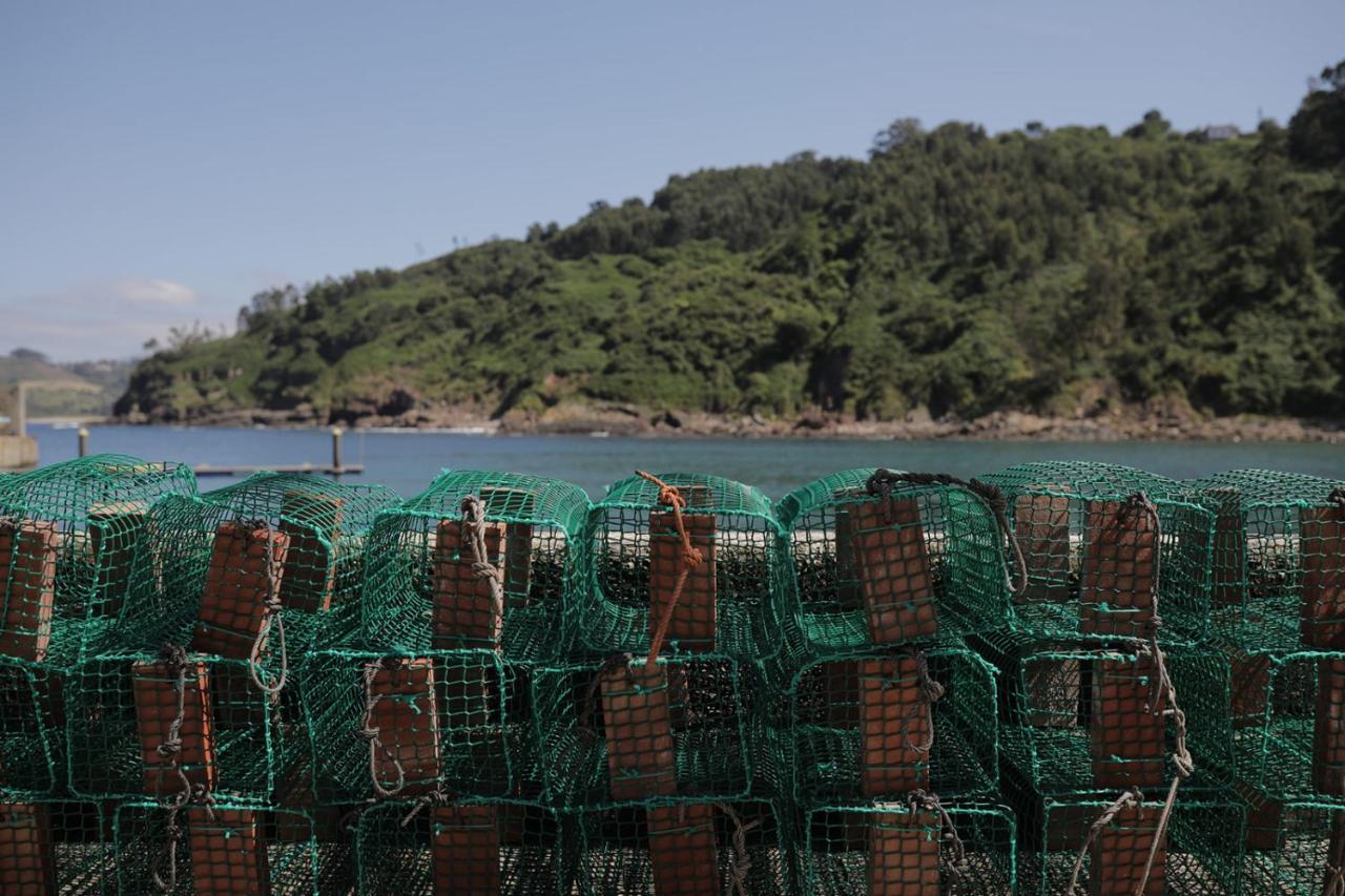 El Faro Unkempt - Tazones Villar  Extérieur photo